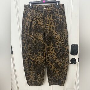 Women’s Buckley Leopard Barrel Jeans No Stretch Large